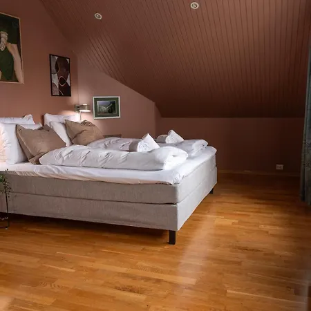 Arctic Homes - The Spacious *