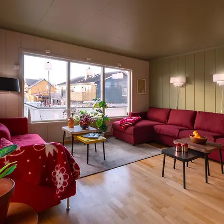 Arctic Homes - The Spacious Vila *